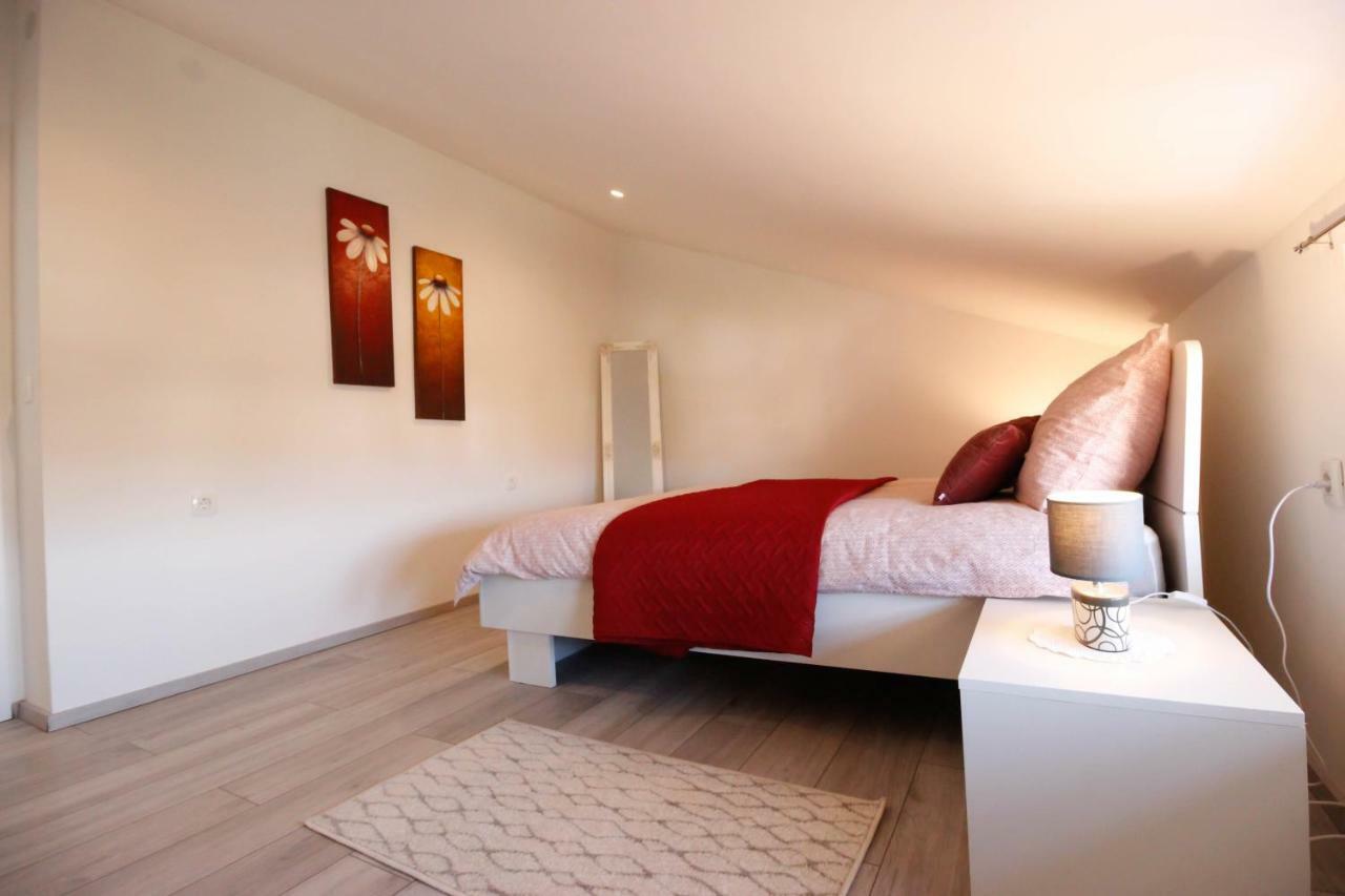 Studio Apartman Sky Ρόβινι Εξωτερικό φωτογραφία