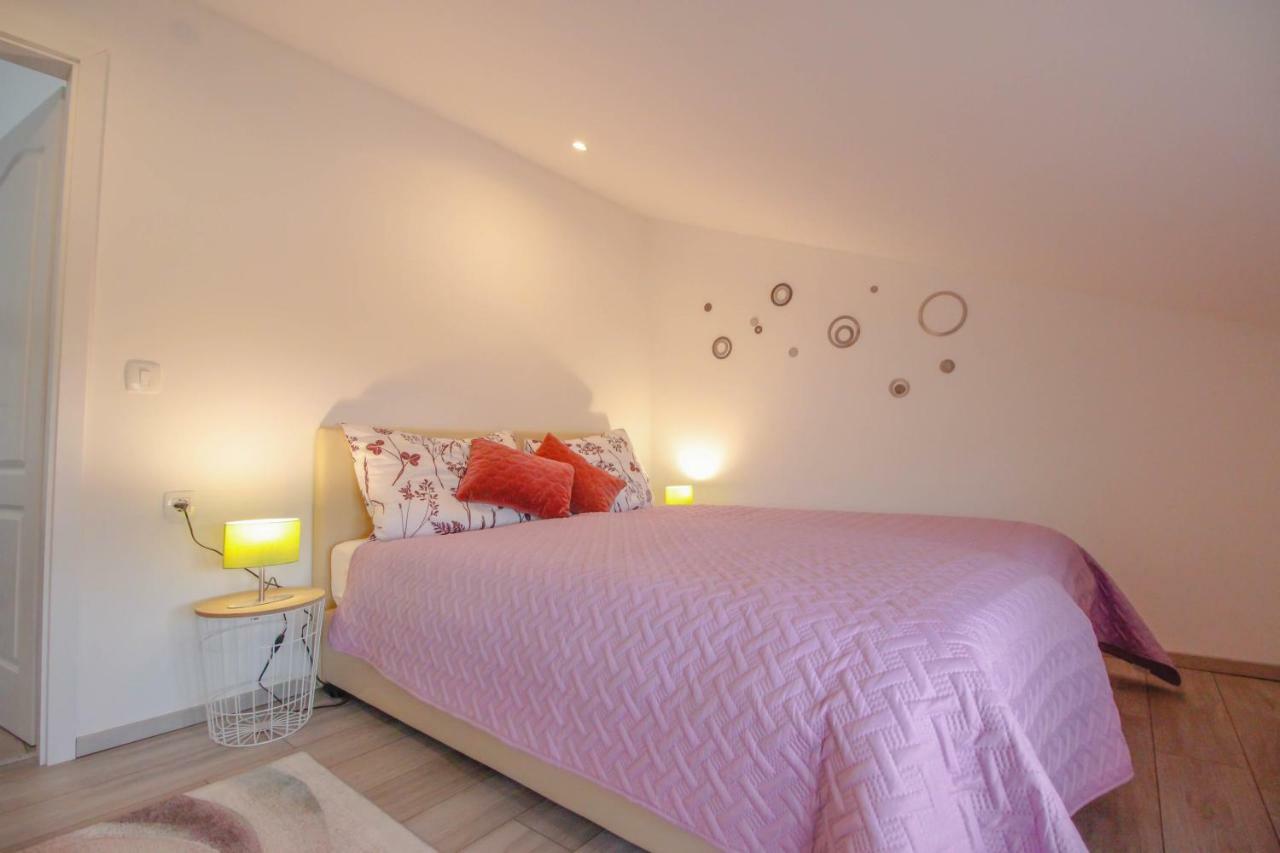 Studio Apartman Sky Ρόβινι Εξωτερικό φωτογραφία
